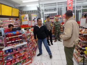 Perampokan minimarket