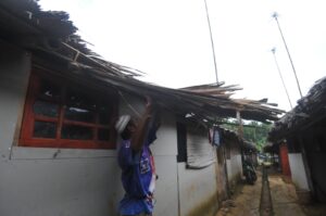 Huntara Kampung Nyompong