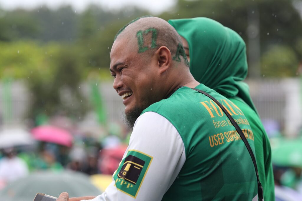 simpatisan usep supratman_rasiooid