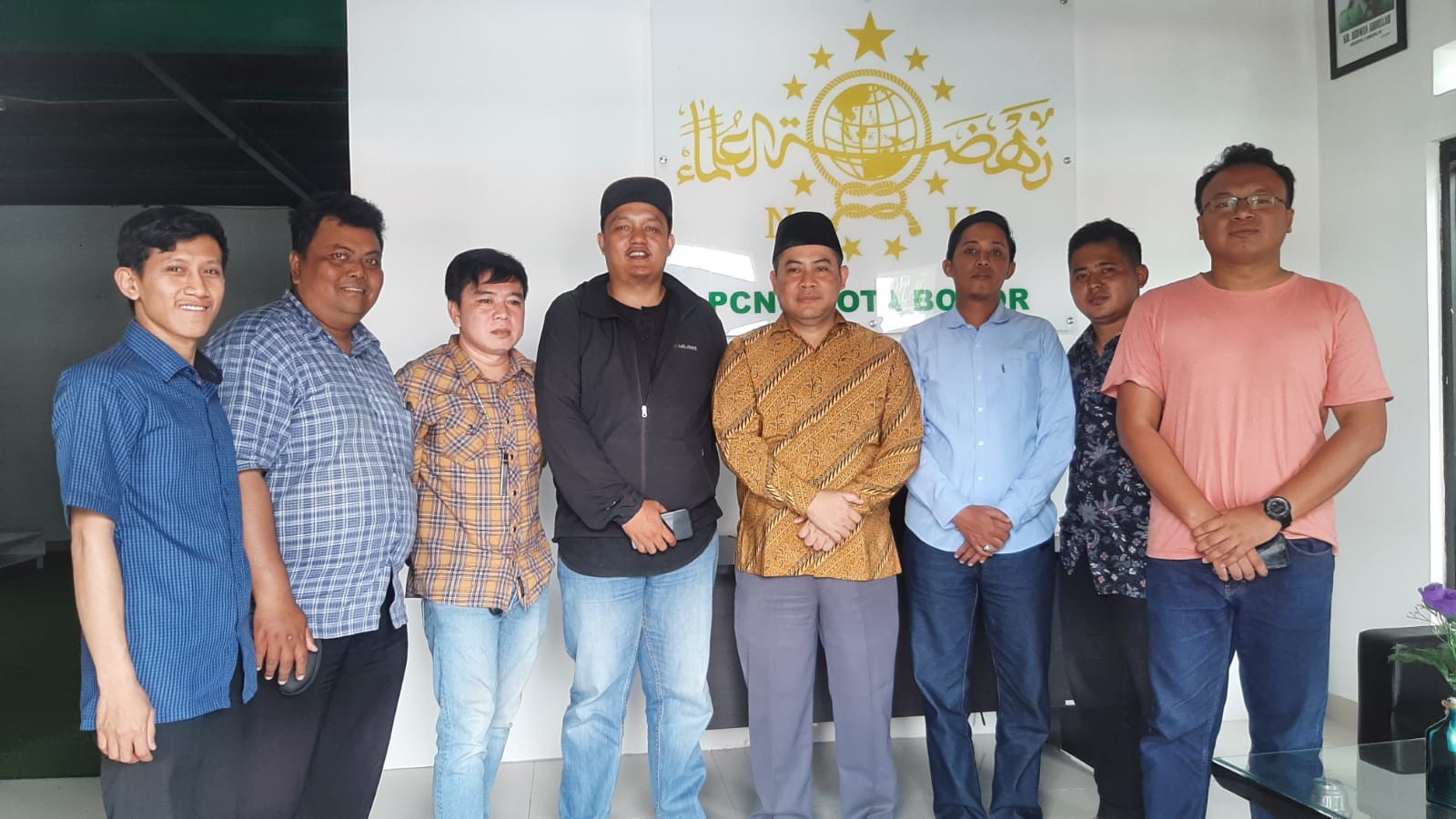 Ketua PCNU Kota Bogor bersama Pengurus LTN NU Ketua PCNU Kota Bogor bersama Pengurus LTN NU