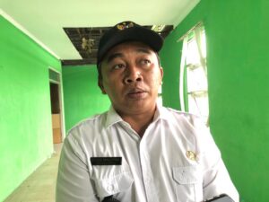 Kepala Desa Bojonggede, Dede Malvina