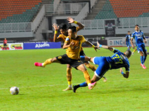 Laga Persib Bandung vs Bhayangkara FC