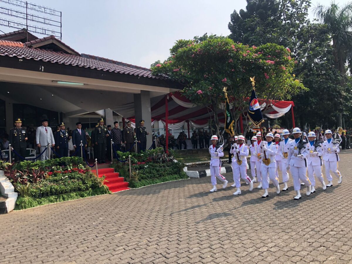 HUT TNI