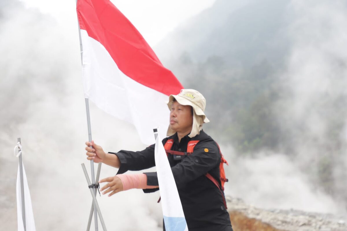 HUT RI