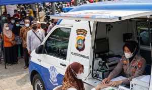 Gemini_Generated_Image_b1cnyub1cnyub1cn