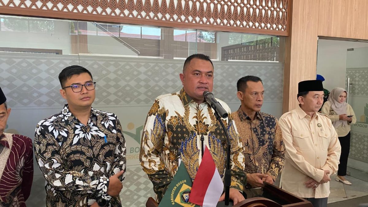 Bupati Bogor Rudy Susmanto